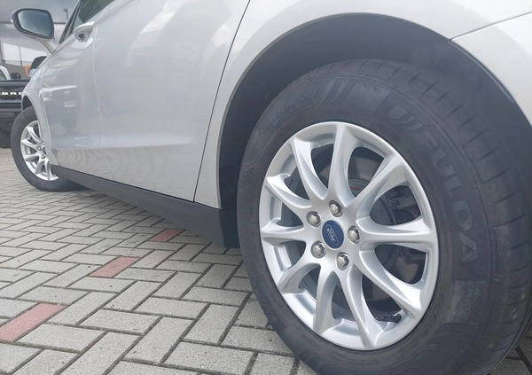 Ford Mondeo cena 62500 przebieg: 122500, rok produkcji 2018 z Tyszowce małe 704